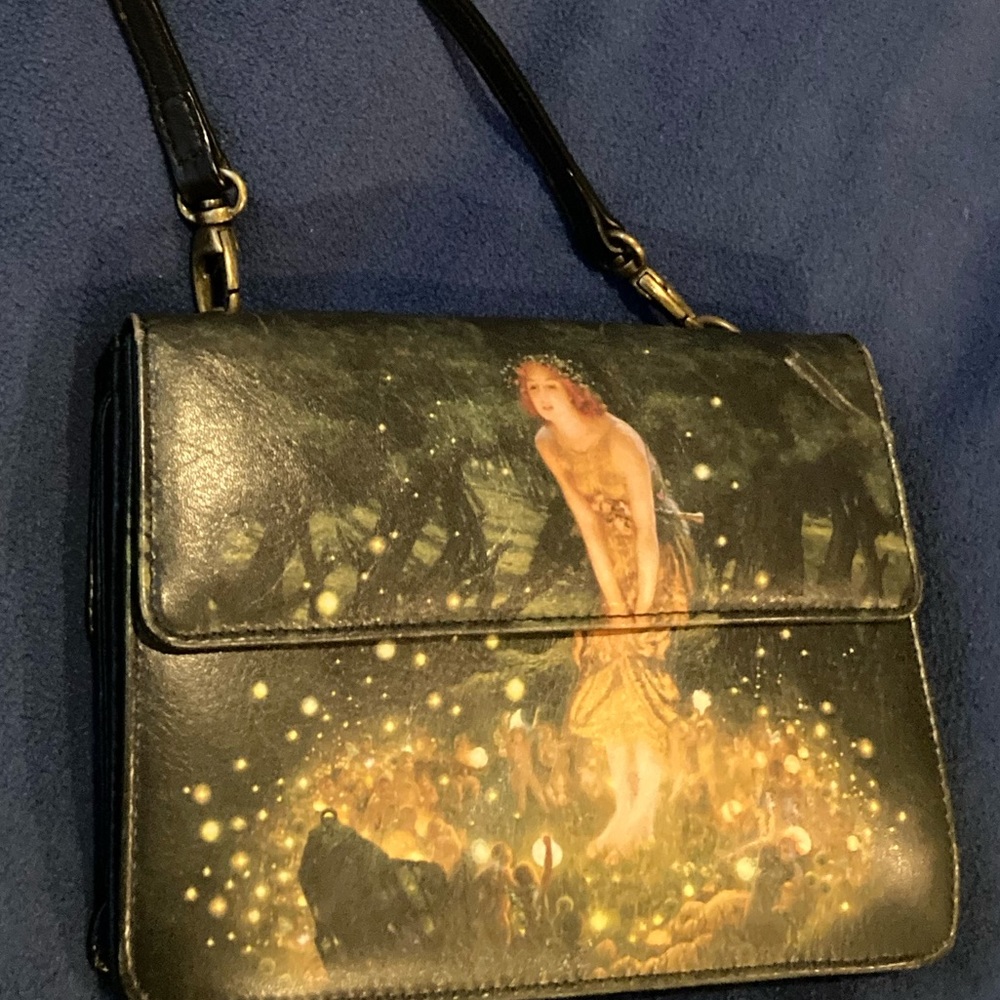 Icon purse clutch wallet